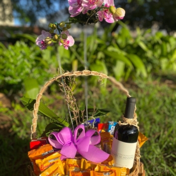 Cesta de Café com orquídea