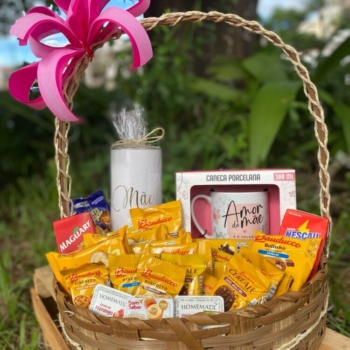 Cesta café tubolata e caneca mãe